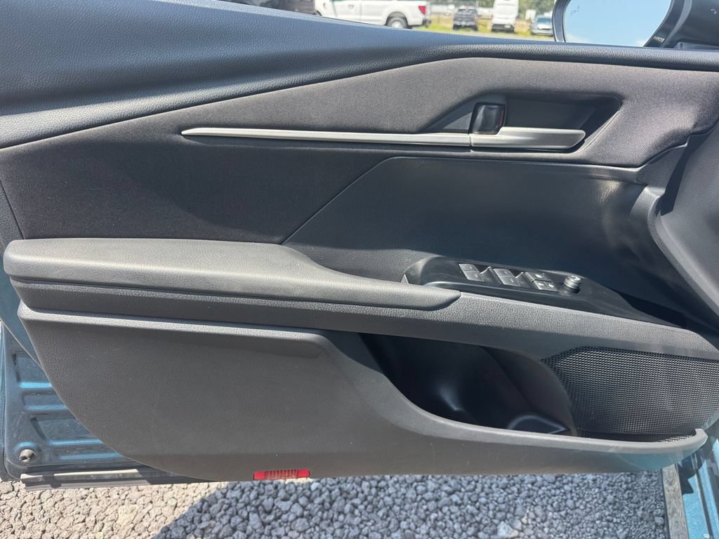 Used 2025 Toyota Camry LE FWD image 26