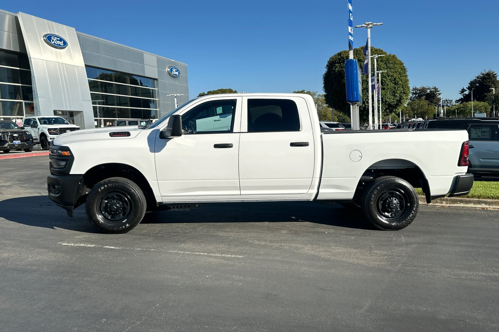 Used 2025 RAM 2500 Tradesman w/ Commercial Features Package RWD image 7