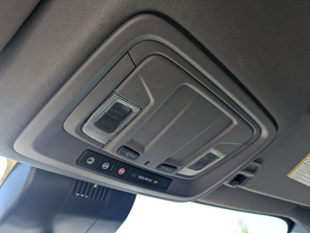 Used 2024 Chevrolet Silverado 1500 Custom image 24