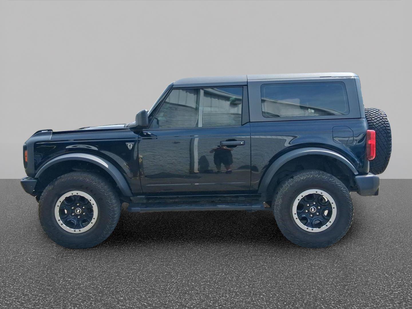 Certified 2023 Ford Bronco 2-Door w/ Sasquatch Package AWD/4WD image 3