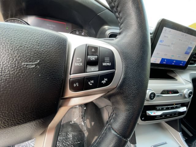 Certified 2023 Ford Explorer XLT w/ Equipment Group 202A AWD/4WD image 18