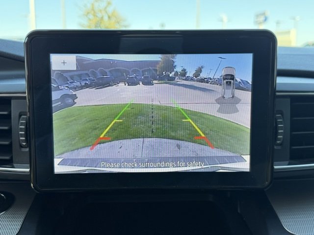 Certified 2020 Ford Explorer XLT w/ Equipment Group 202A image 17