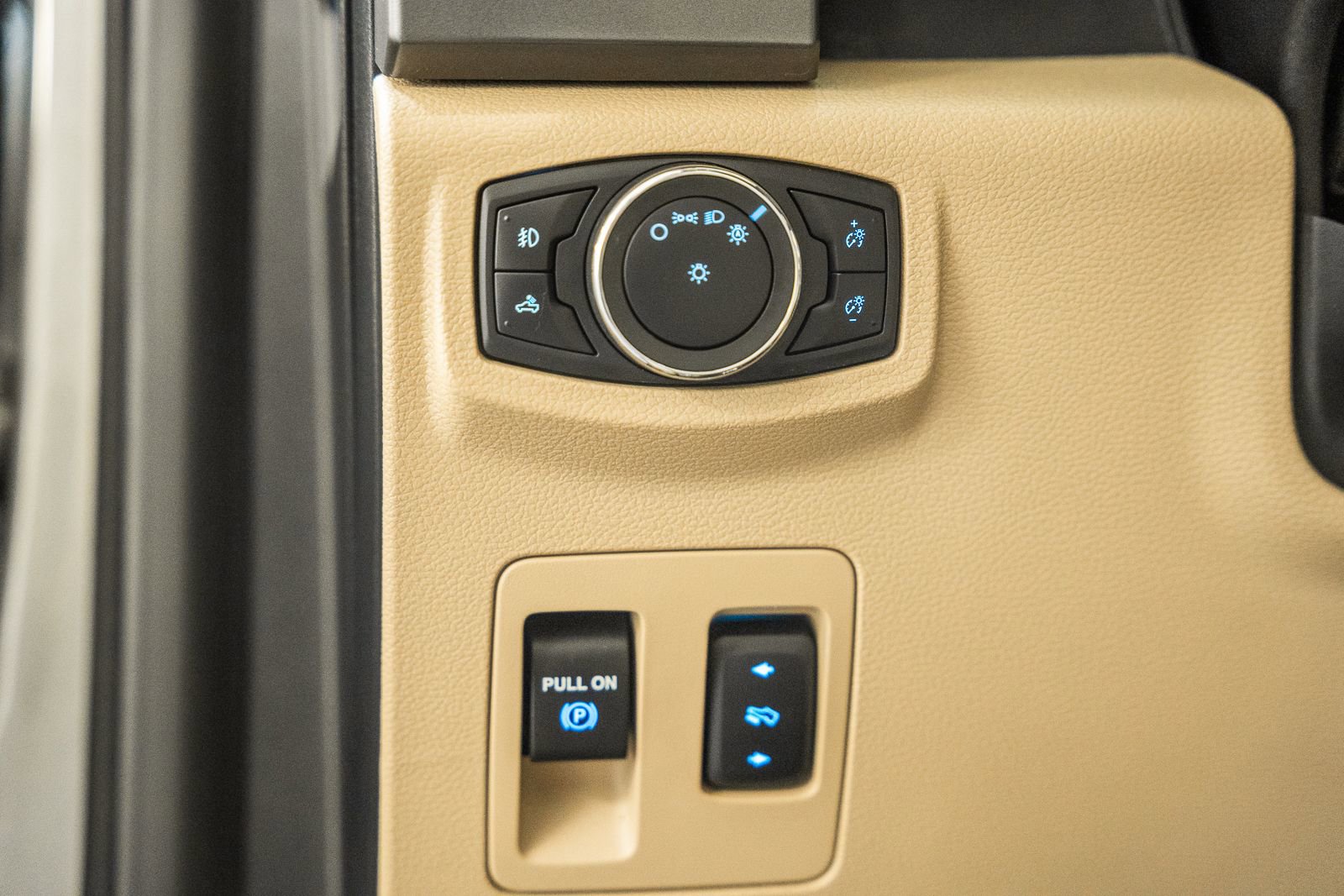 Certified 2020 Ford F150 XLT w/ Equipment Group 302A Luxury image 44