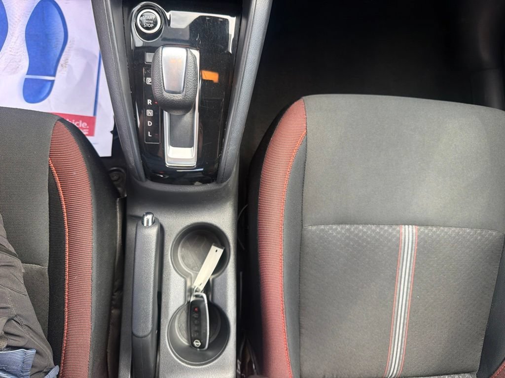 Used 2024 Nissan Versa SR FWD image 30