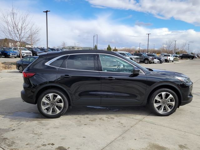 Certified 2025 Ford Escape Platinum AWD/4WD image 4