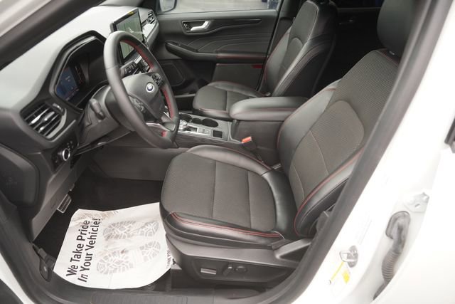Certified 2023 Ford Escape ST-Line w/ Tech Pack #1 FWD image 9