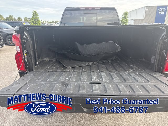 Used 2023 Chevrolet Silverado 2500 High Country w/ Safety Package II AWD/4WD image 15