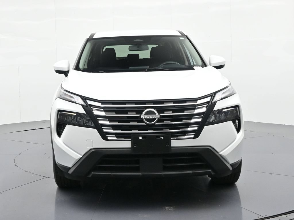 Used 2024 Nissan Rogue SV FWD image 3
