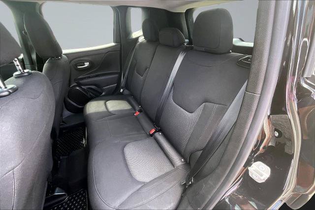 Used 2023 Jeep Renegade Latitude AWD/4WD image 26