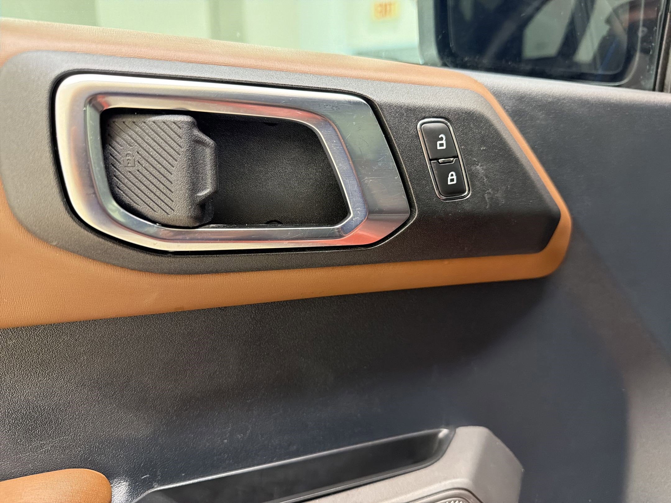 Certified 2022 Ford Bronco Outer Banks w/ Sasquatch Package image 21