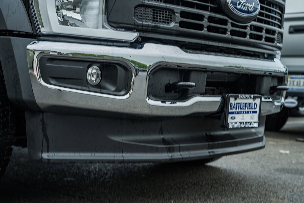 Certified 2025 Ford F450 XL w/ FX4 Off-Road Package AWD/4WD image 12