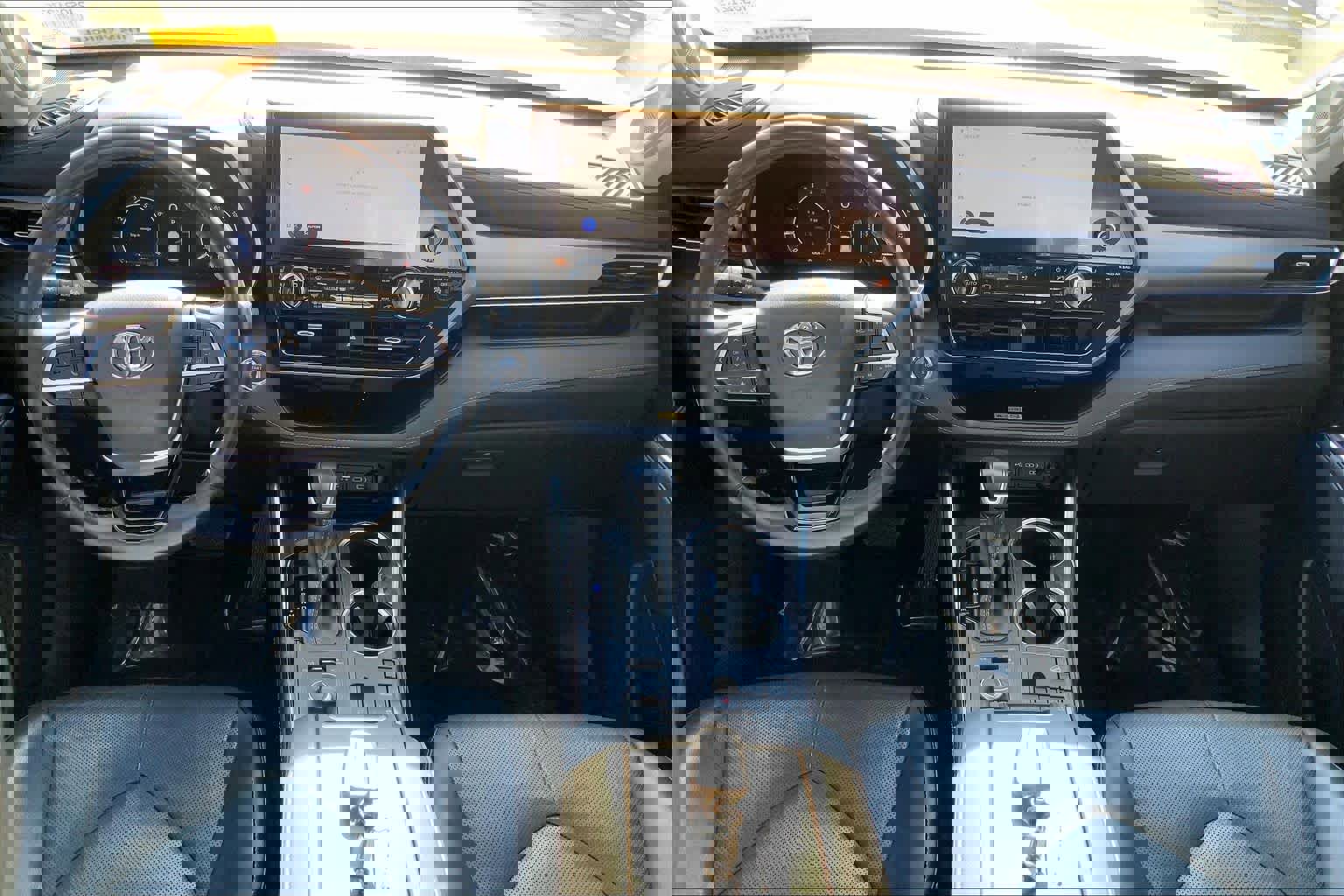 Used 2023 Toyota Highlander Limited image 15