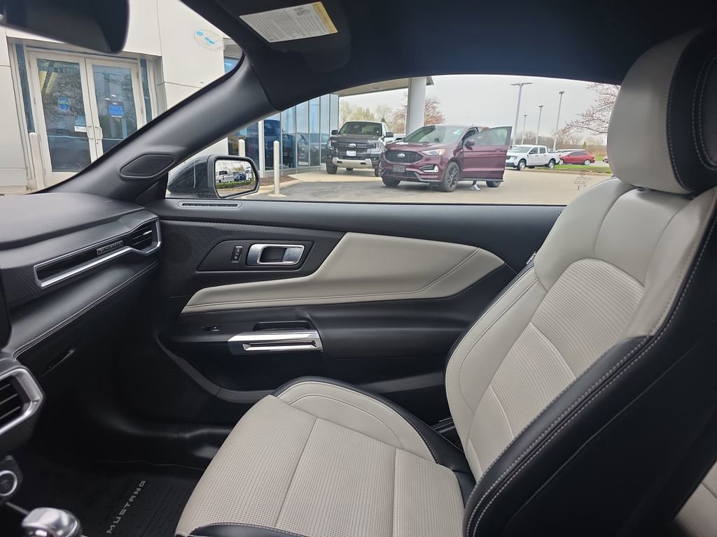 Certified 2025 Ford Mustang GT Premium image 35