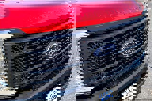 Certified 2026 Ford F250 XL w/ XL Off-Road Package image 30