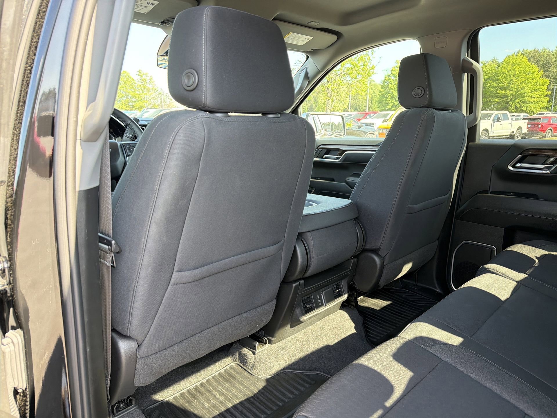 Used 2024 Chevrolet Silverado 1500 LT image 28