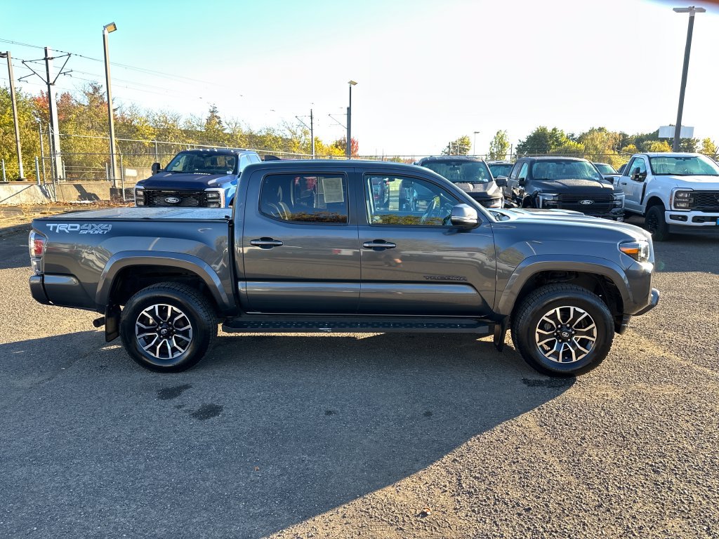 Used 2020 Toyota Tacoma TRD Sport w/ Technology Package AWD/4WD image 8