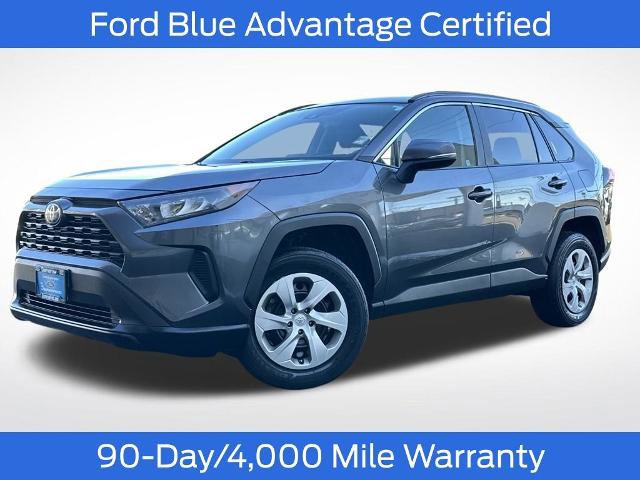 Used 2021 Toyota RAV4 LE image 1