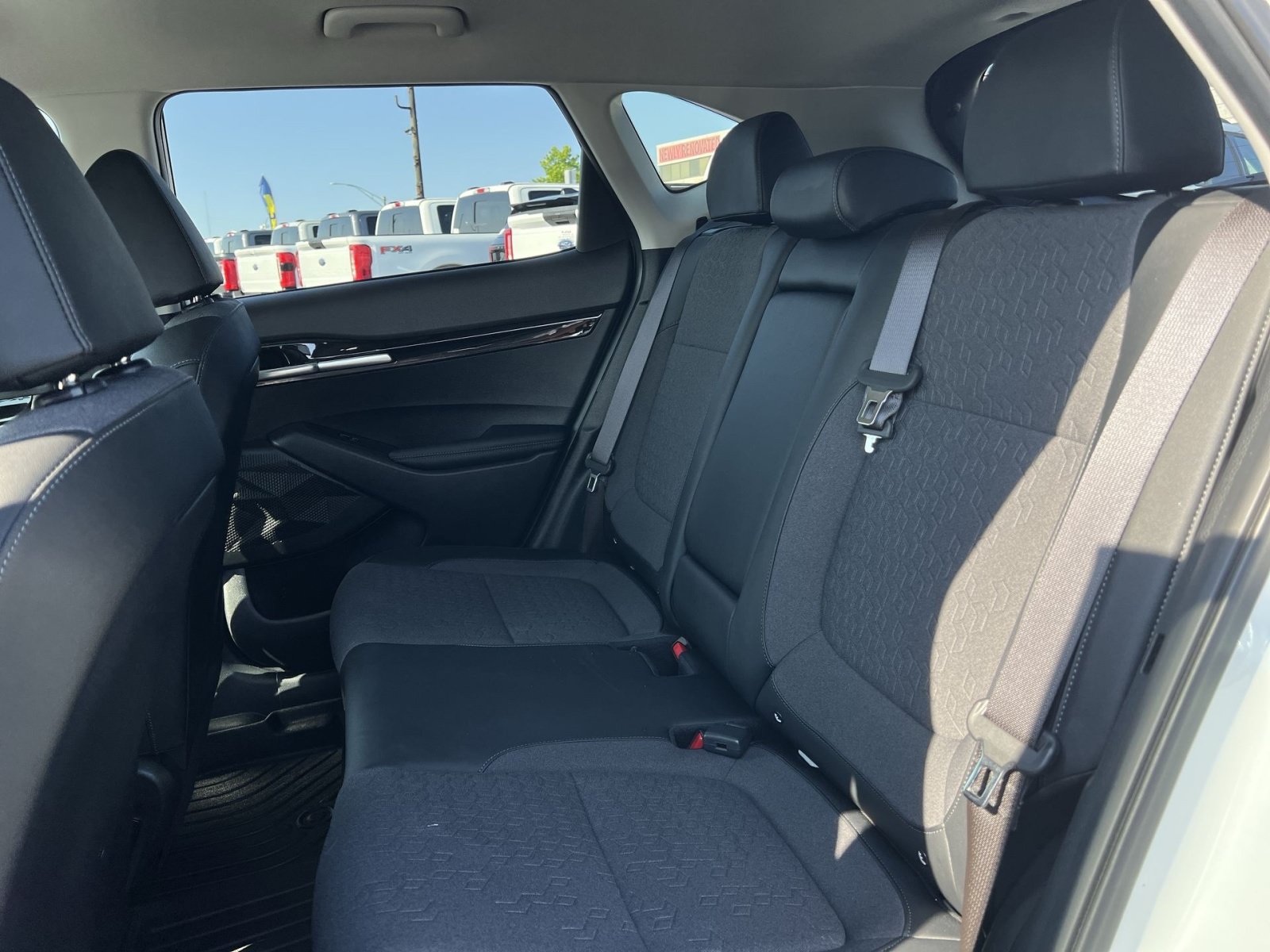 Used 2024 Kia Seltos S AWD/4WD image 24