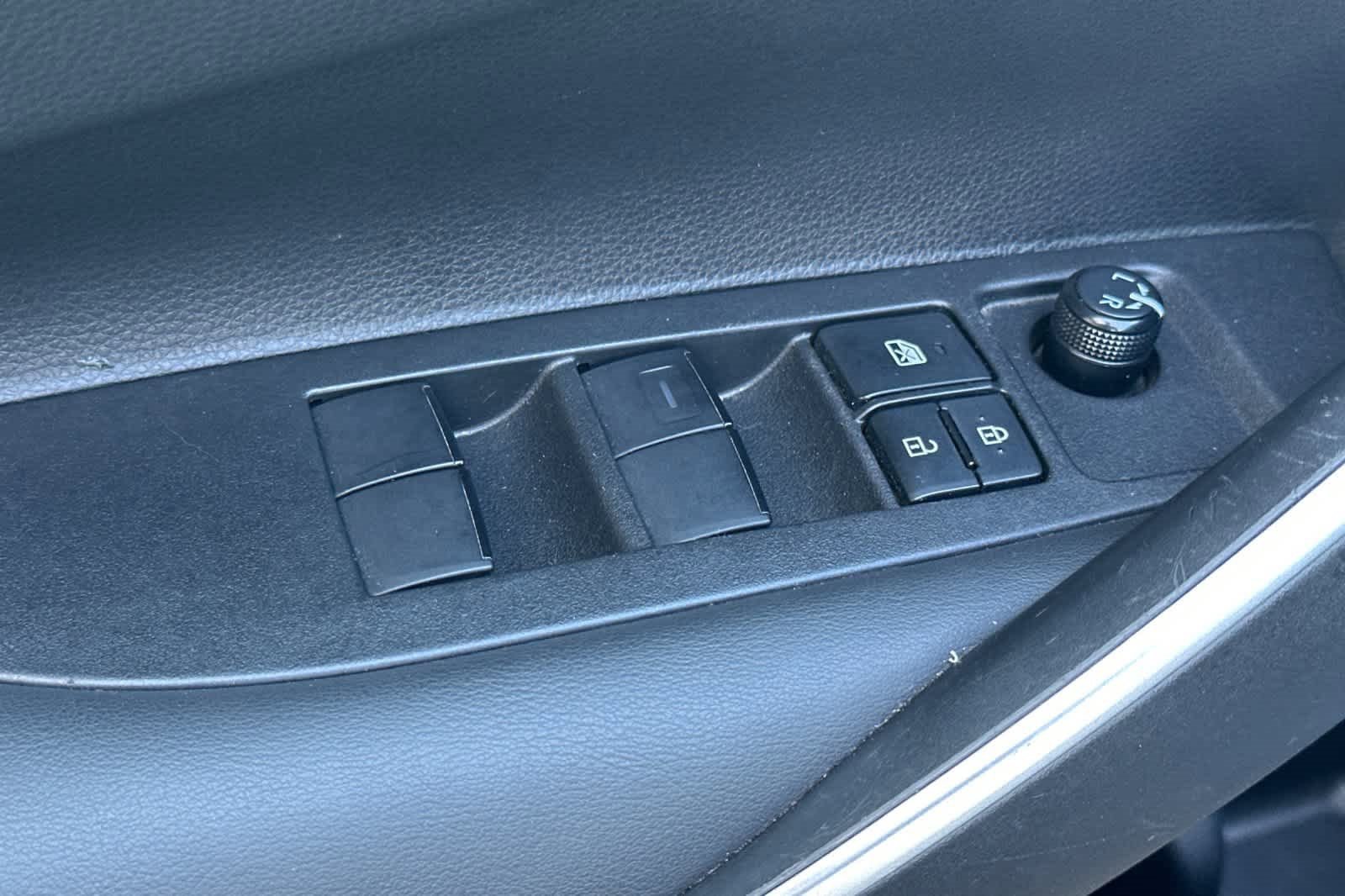 Used 2022 Toyota Corolla SE image 14