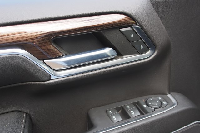 Used 2023 Chevrolet Silverado 1500 LT AWD/4WD image 19
