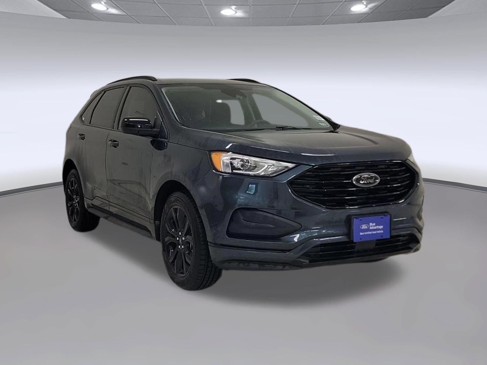 Certified 2022 Ford Edge SE w/ Black Appearance Package AWD/4WD image 5