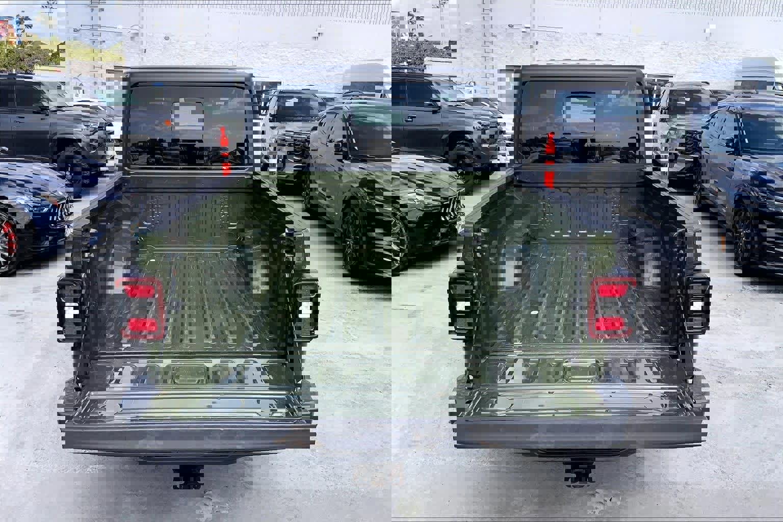 Used 2021 Jeep Gladiator Sport image 20