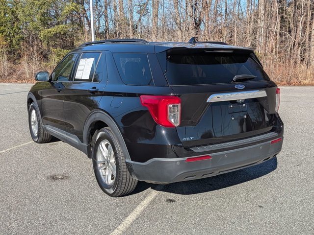 Certified 2020 Ford Explorer XLT image 3