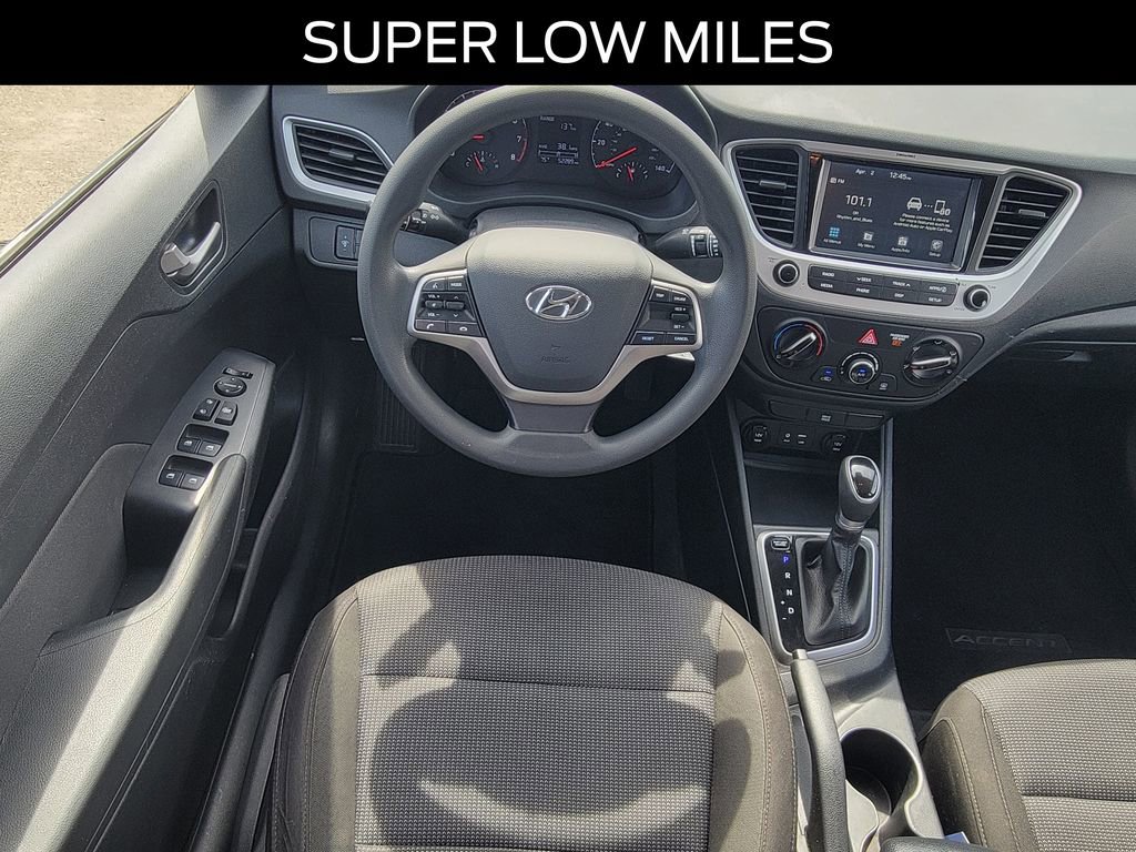 Used 2022 Hyundai Accent SEL FWD image 8