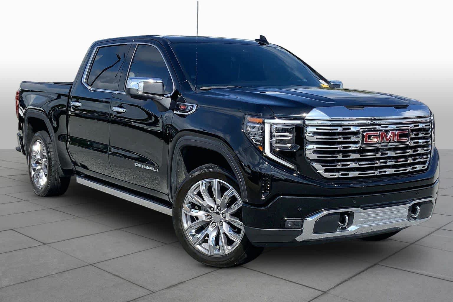 Used 2026 GMC Sierra 1500 Denali AWD/4WD image 3