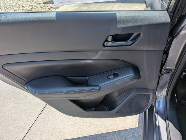 Used 2024 Nissan Altima 2.5 SV FWD image 27