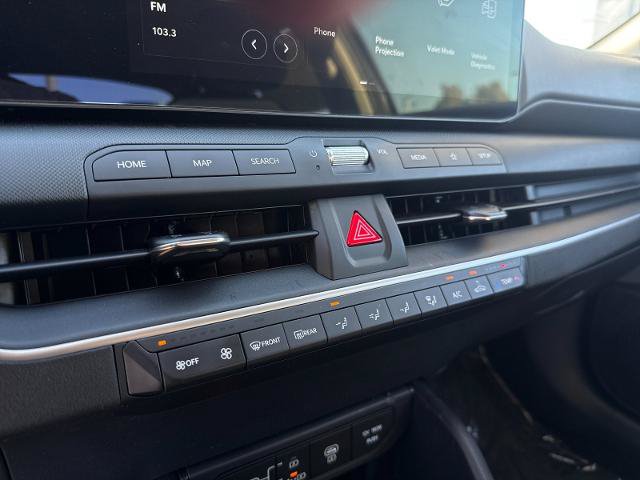 Used 2025 Kia K4 FWD image 16