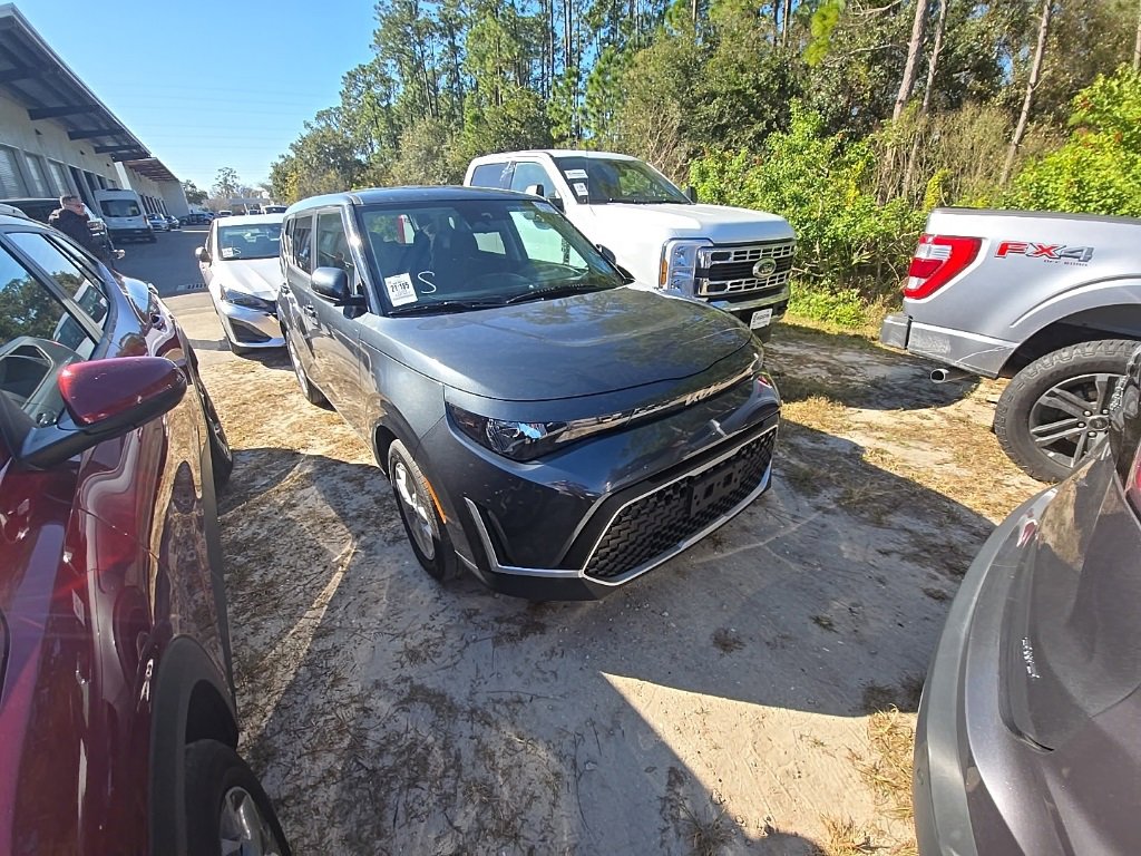 Used 2024 Kia Soul LX w/ Option Group 015 image 8