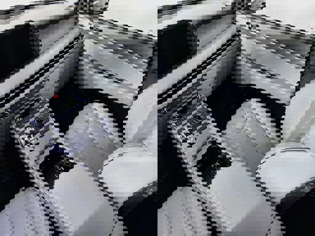 Used 2023 Hyundai Palisade SEL w/ Cargo Package FWD image 13