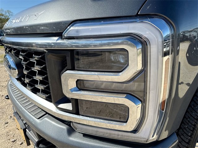 Certified 2025 Ford F350 Platinum w/ Platinum Plus Package image 37