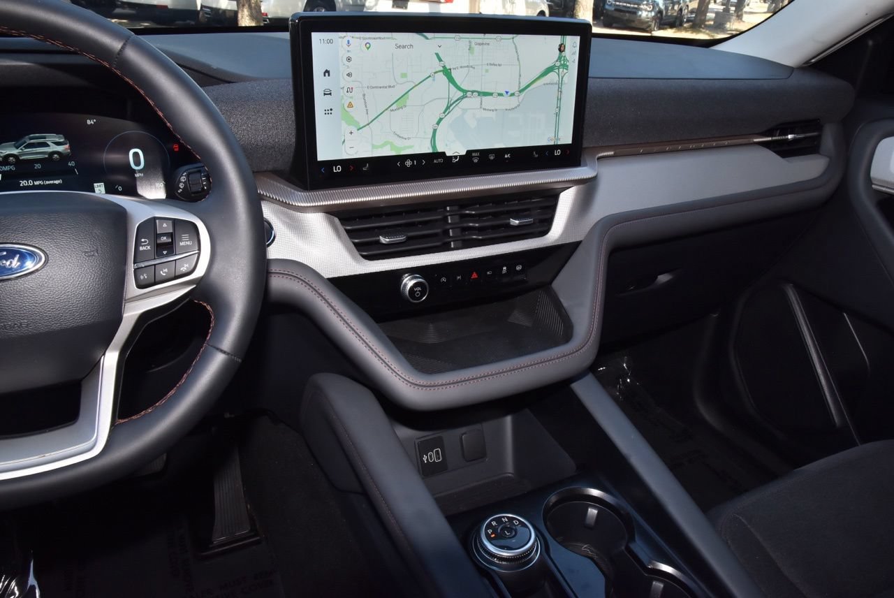 Certified 2026 Ford Explorer Active RWD image 27