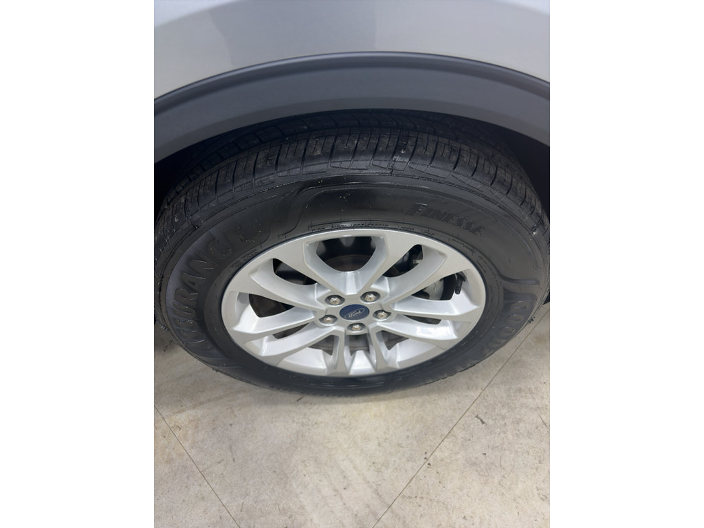Certified 2022 Ford Escape SE FWD image 11