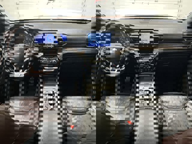 Certified 2023 Ford Explorer Platinum w/ Equipment Group 601A image 8