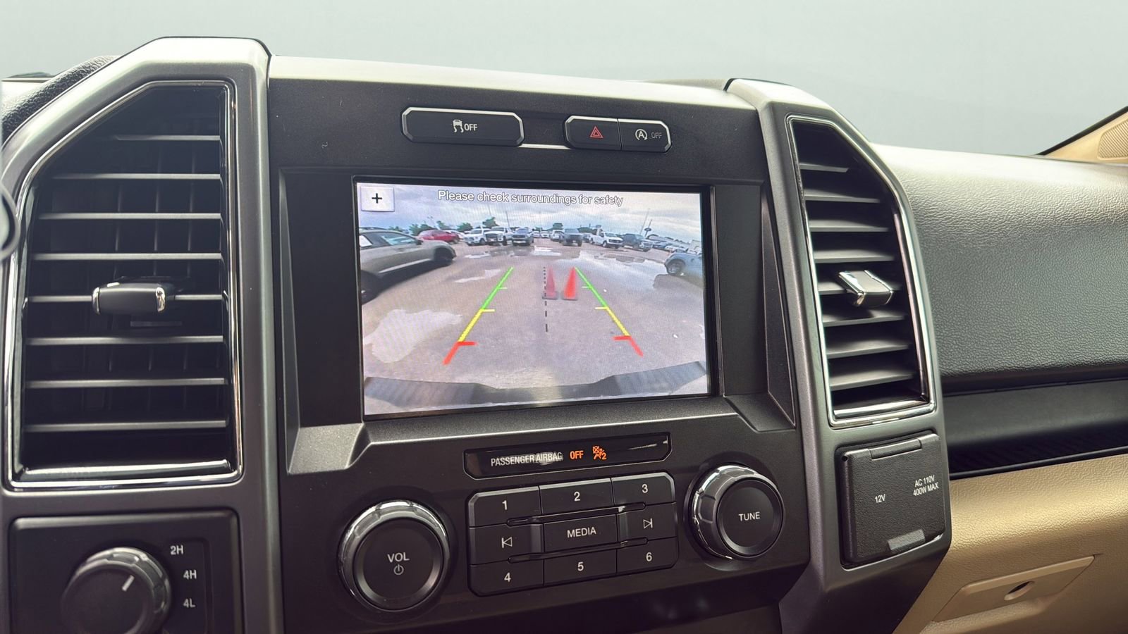 Certified 2019 Ford F150 XLT w/ Equipment Group 302A Luxury AWD/4WD image 18