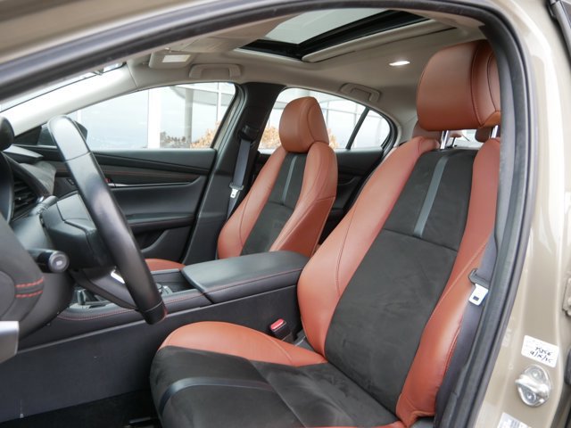 Used 2024 MAZDA MAZDA3 s image 9