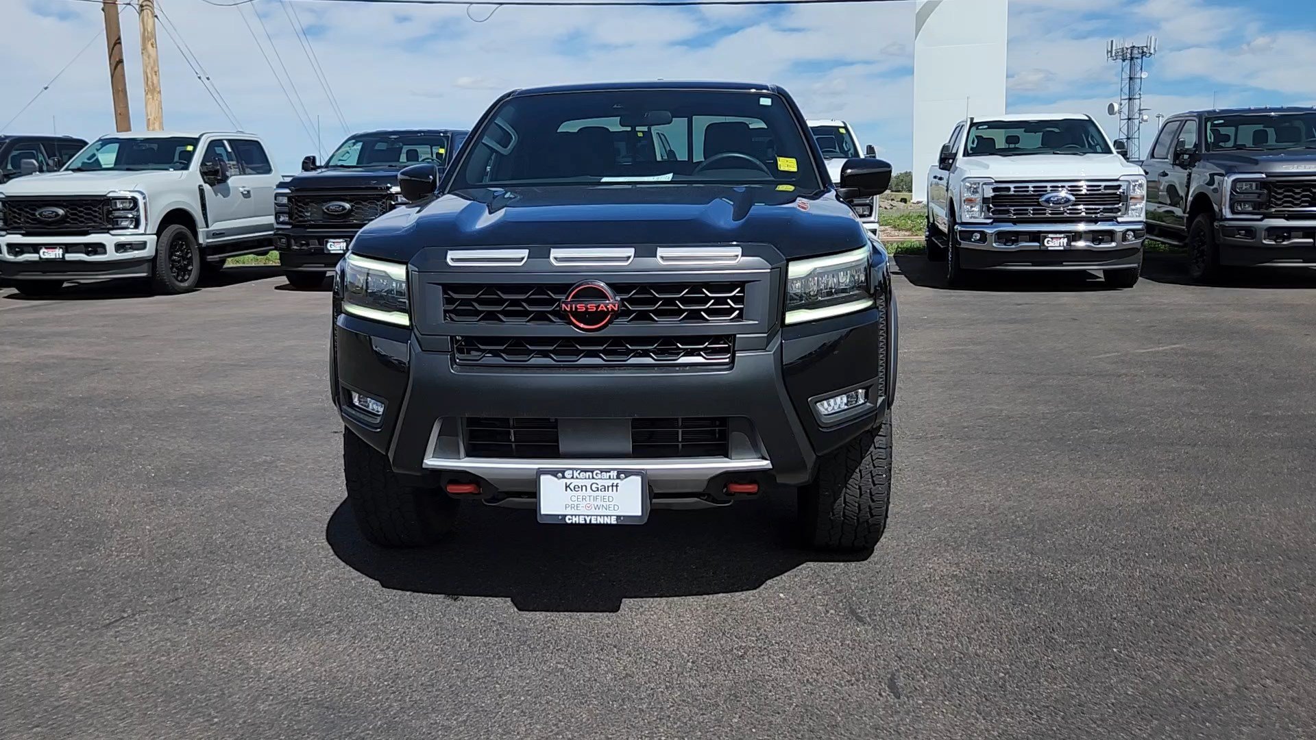 Used 2026 Nissan Frontier PRO-4X AWD/4WD image 4