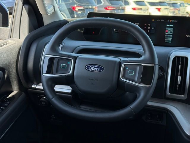 Certified 2025 Ford Expedition Active AWD/4WD image 8