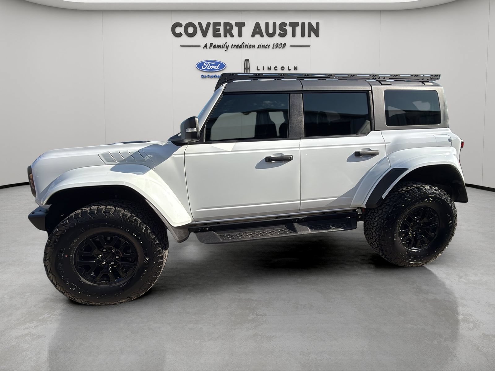 Certified 2024 Ford Bronco Raptor w/ Interior Carbon Fiber Pack 6 AWD/4WD image 3