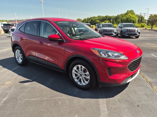 Certified 2020 Ford Escape SE FWD image 2
