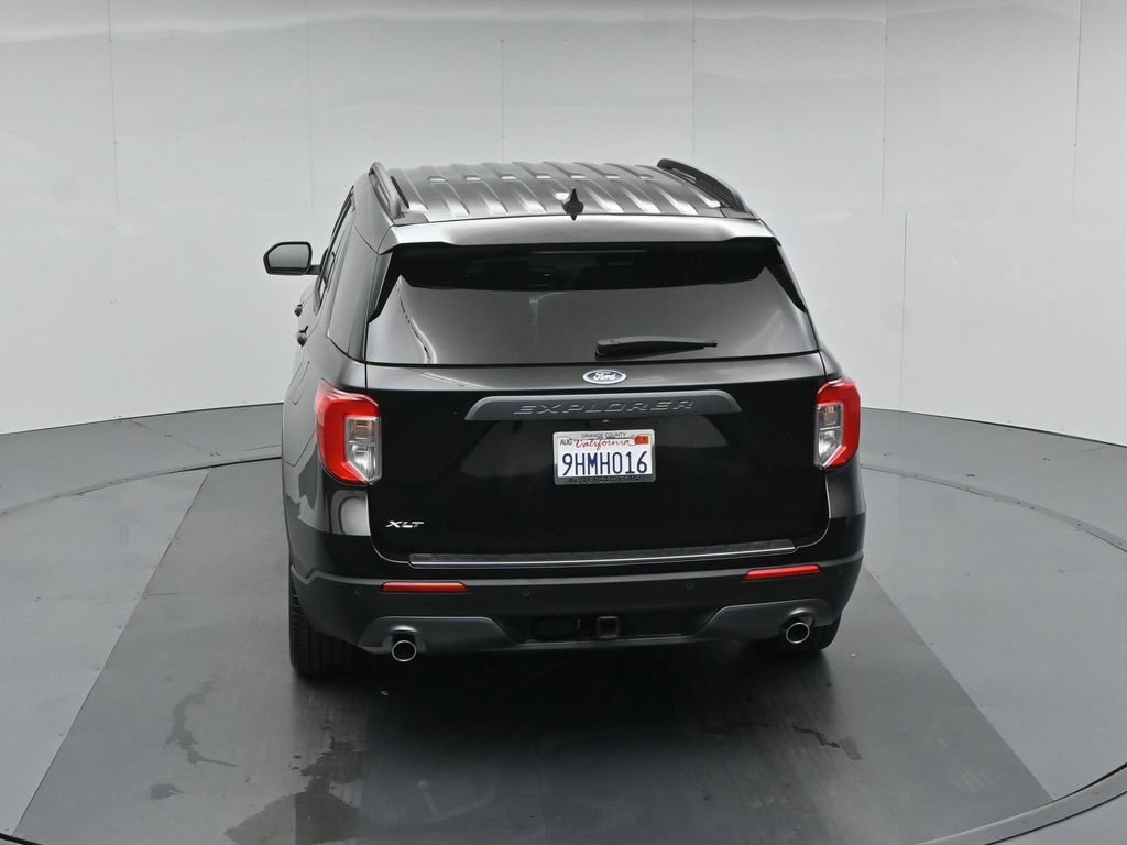 Certified 2023 Ford Explorer XLT w/ Equipment Group 202A RWD image 41