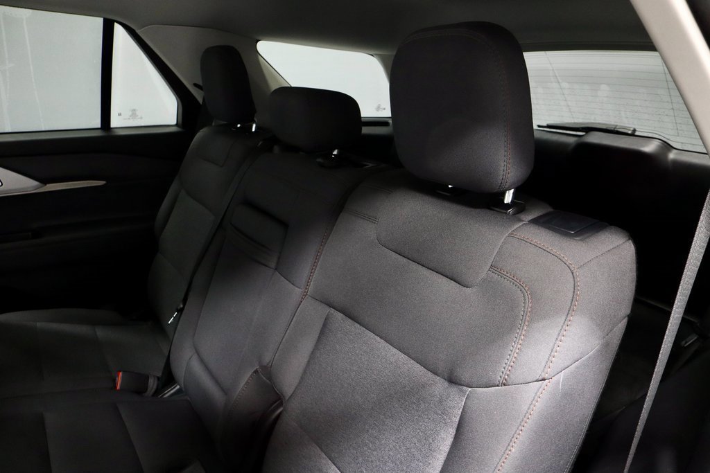 Certified 2025 Ford Explorer Active image 23