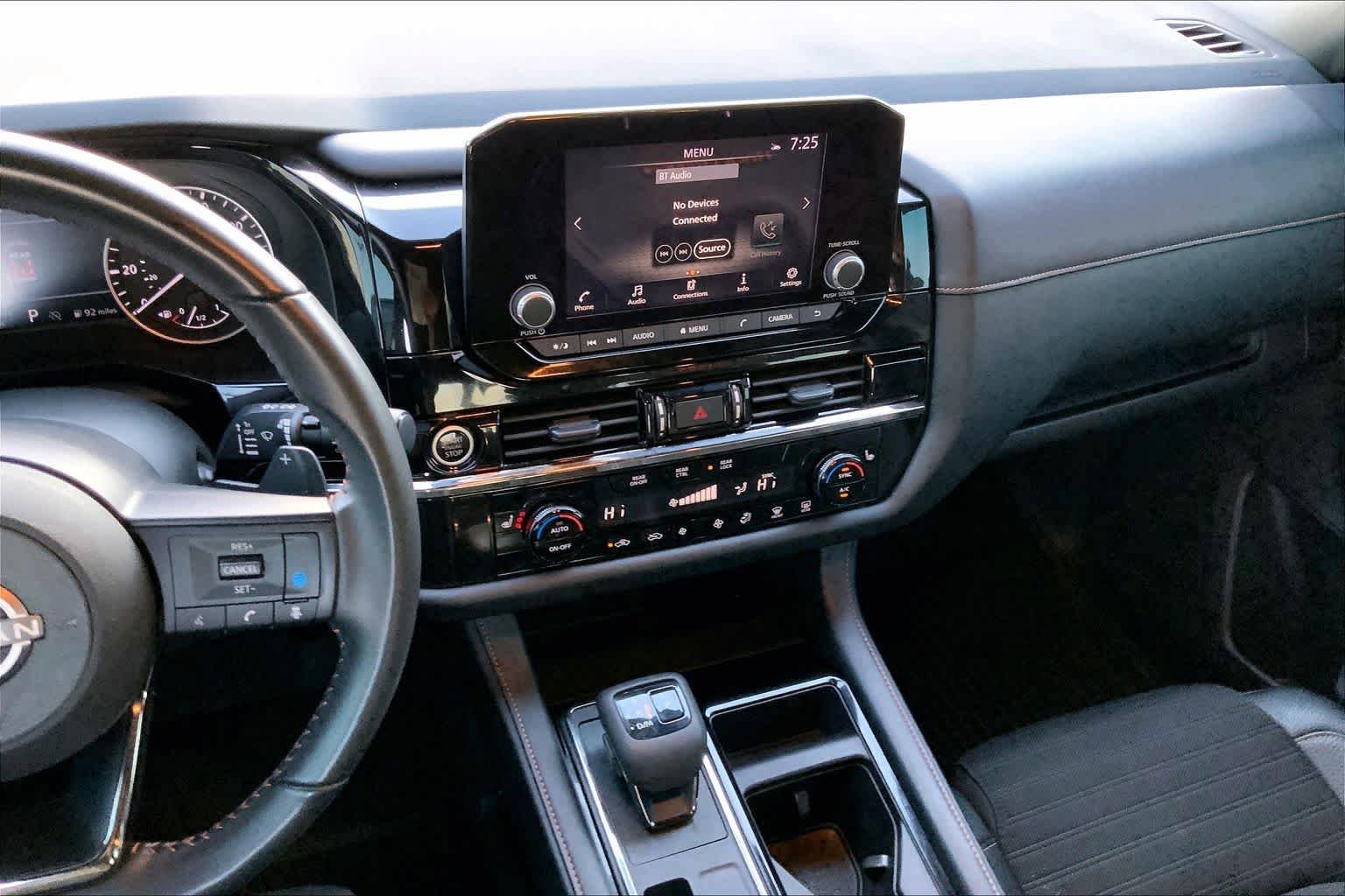 Used 2024 Nissan Pathfinder Rock Creek AWD/4WD image 7