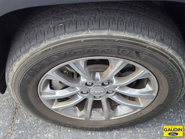 Used 2021 Jeep Cherokee Latitude Lux w/ Sun & Sound Group AWD/4WD image 4