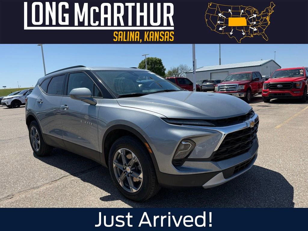 Used 2023 Chevrolet Blazer LT w/ Convenience Package FWD image 1