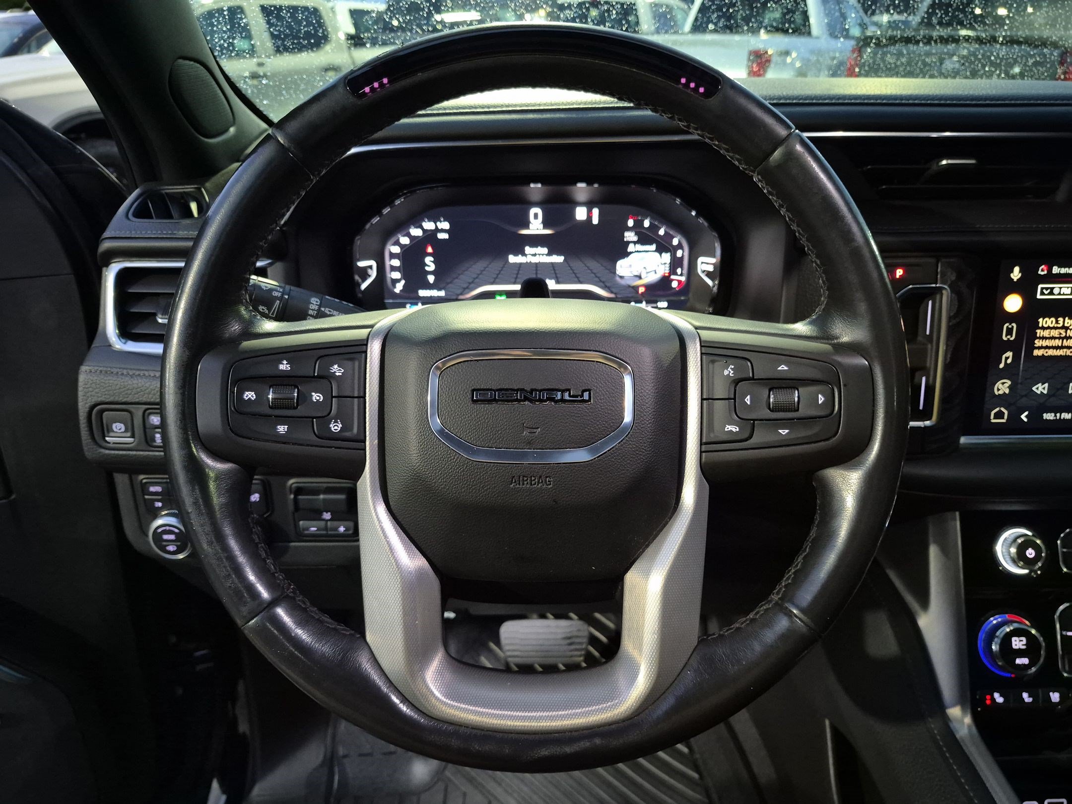 Used 2023 GMC Yukon XL Denali w/ Denali Reserve Package AWD/4WD image 20