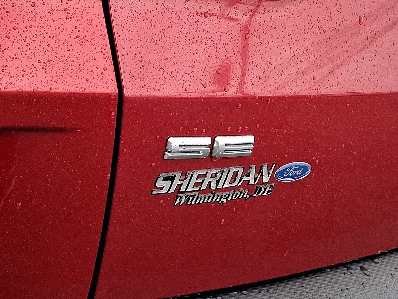 Certified 2022 Ford Escape SE w/ SE Sport Appearance Package image 32